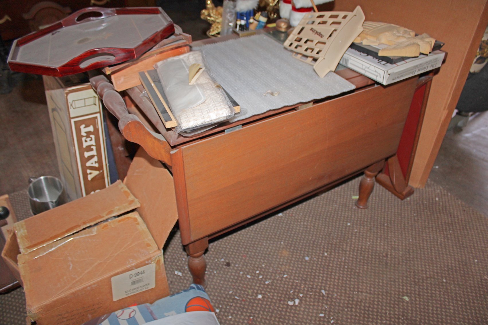 Image for HUGE VINTAGE TIME CAPSULE AUCTION