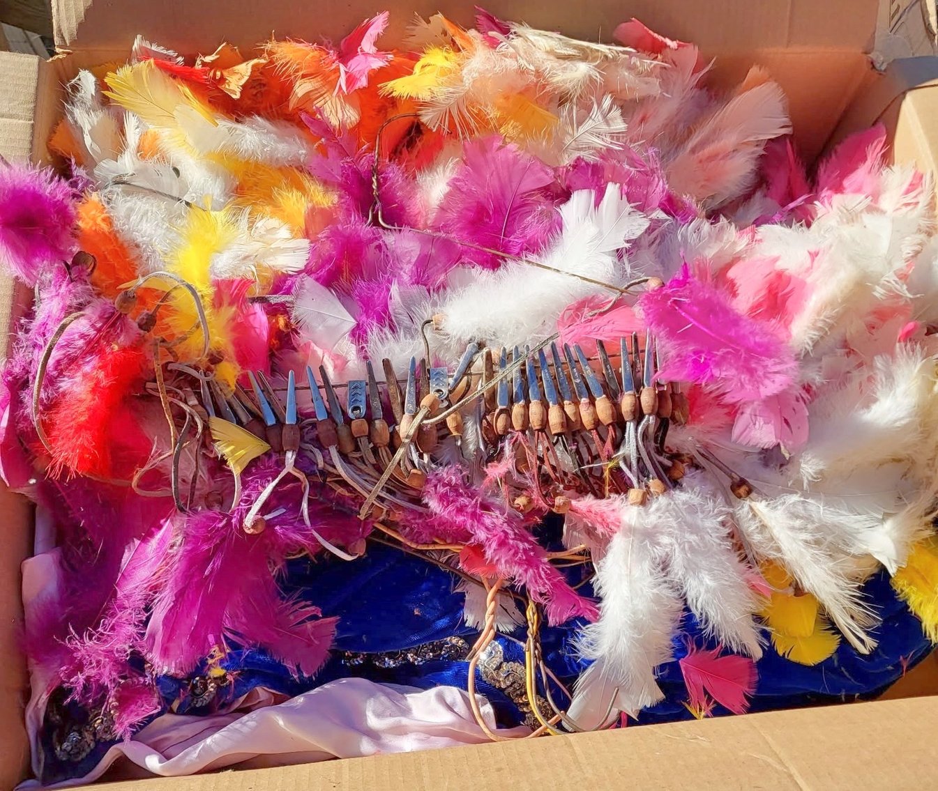 Image for MEGA PACKED ECLECTIC VINTAGE COLLECTOR AUCTION