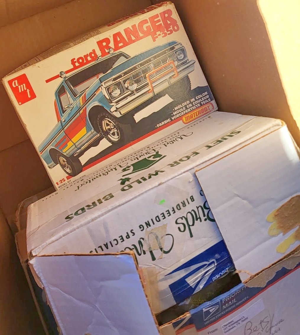 Image for MEGA PACKED ECLECTIC VINTAGE COLLECTOR AUCTION