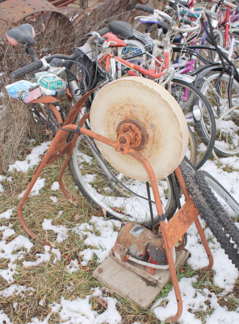 Image for MEGA 3-RING AUCTION