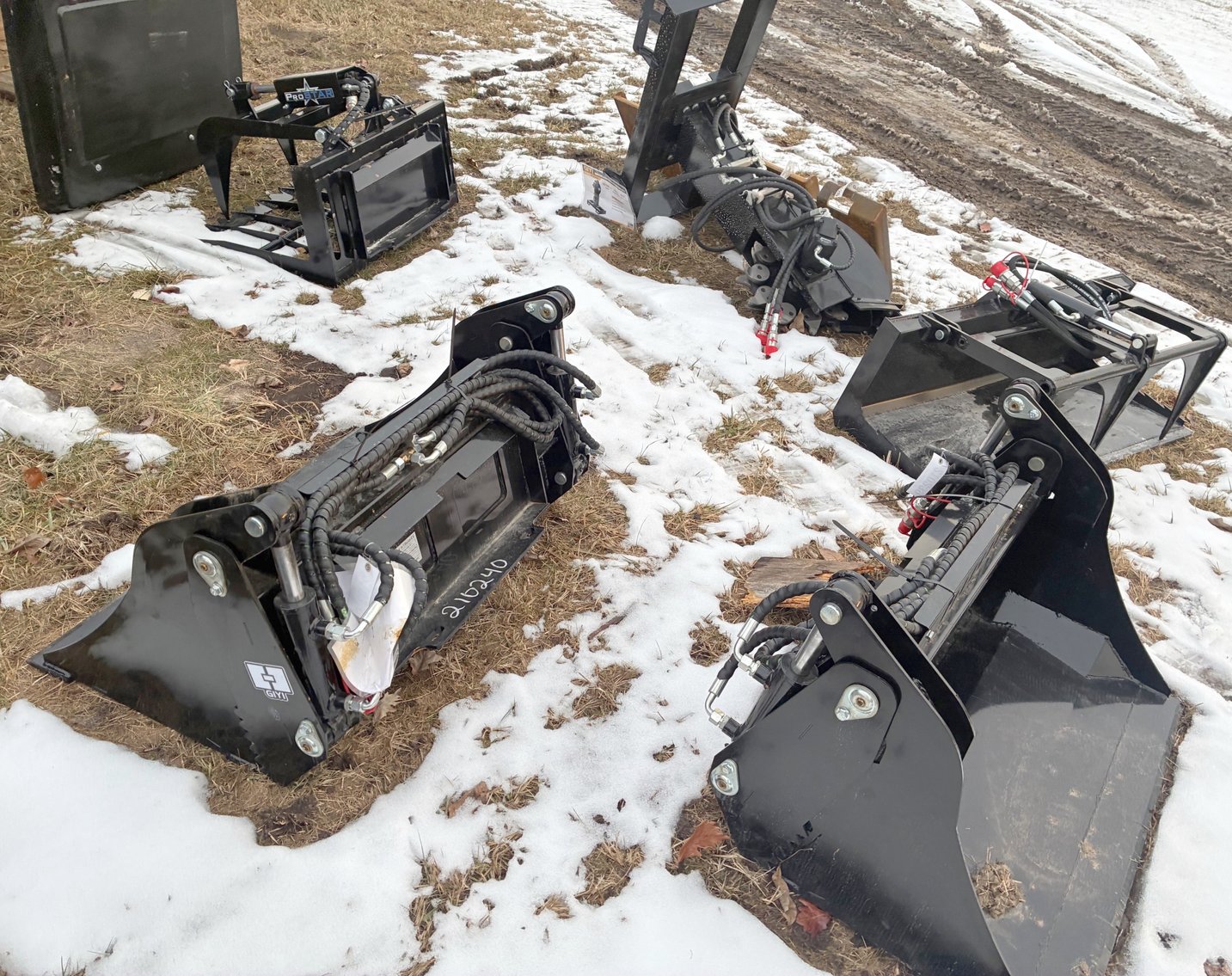 Image for MEGA 3-RING AUCTION