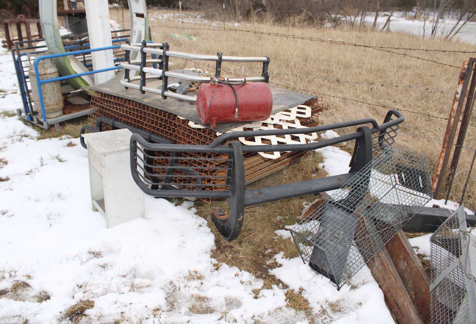 Image for MEGA 3-RING AUCTION