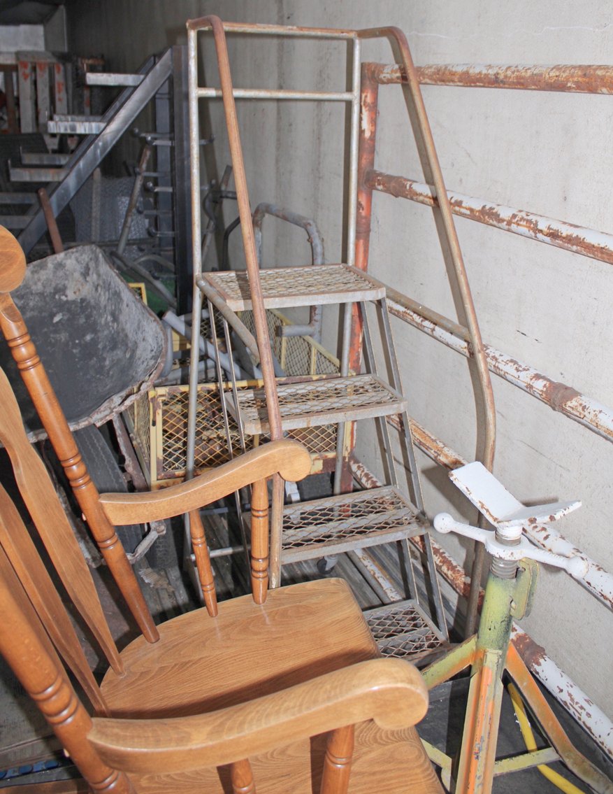 Image for MEGA 3-RING AUCTION