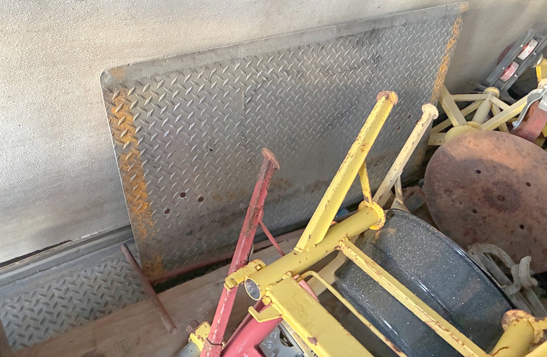 Image for MEGA 3-RING AUCTION