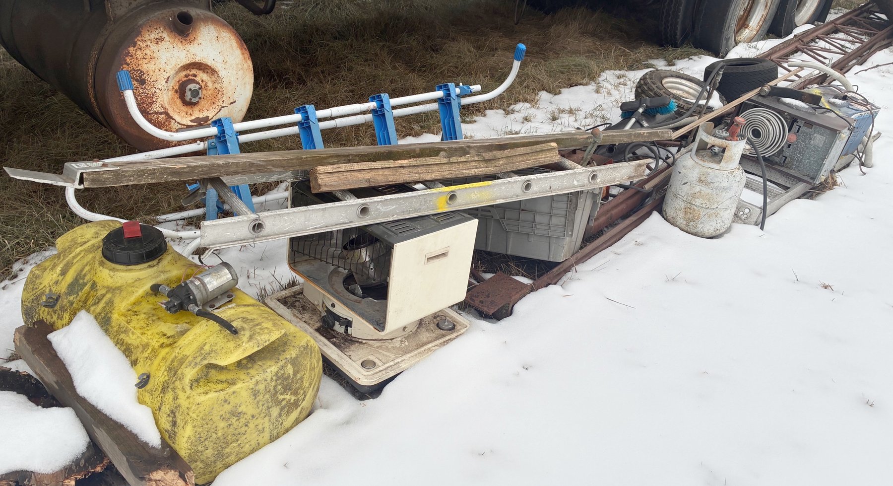 Image for MEGA 3-RING AUCTION