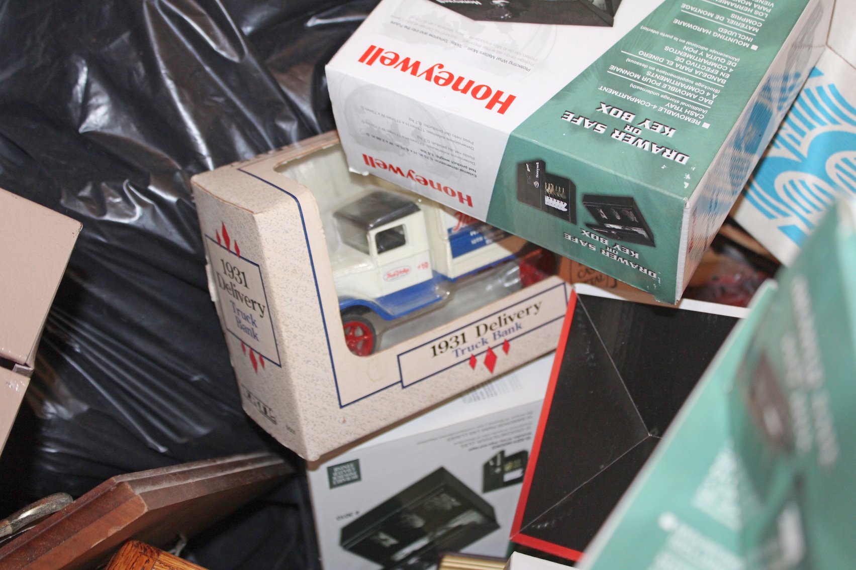 Image for PACKED MULTI-GENERATIONAL VINTAGE ESTATE AUCTION