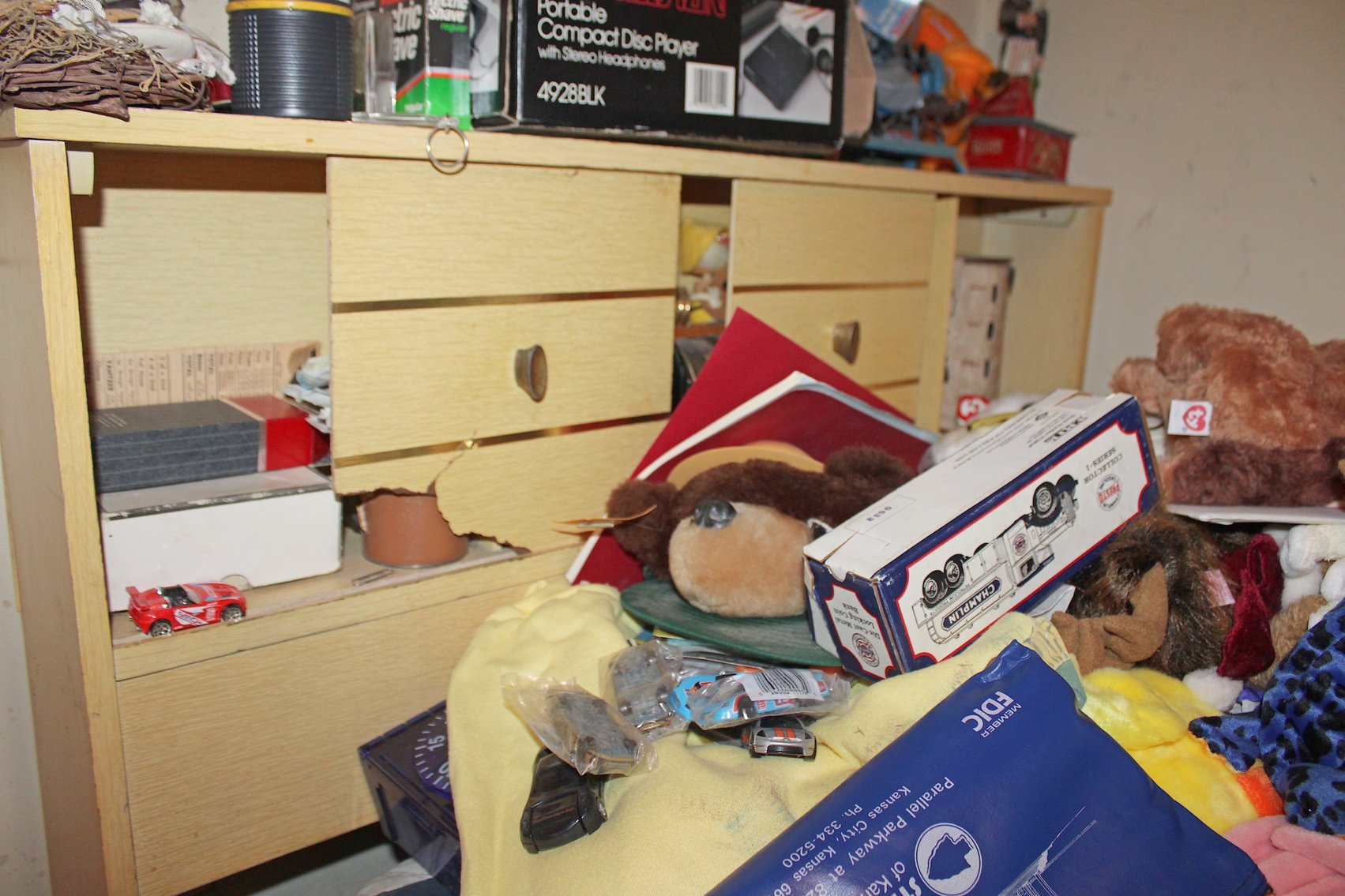 Image for PACKED MULTI-GENERATIONAL VINTAGE ESTATE AUCTION