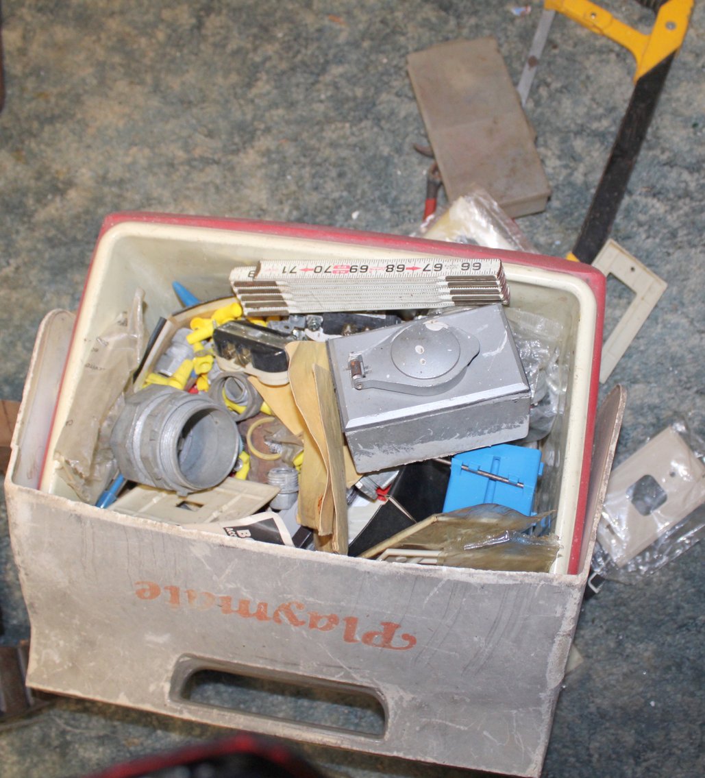 Image for ESTATE AUCTION