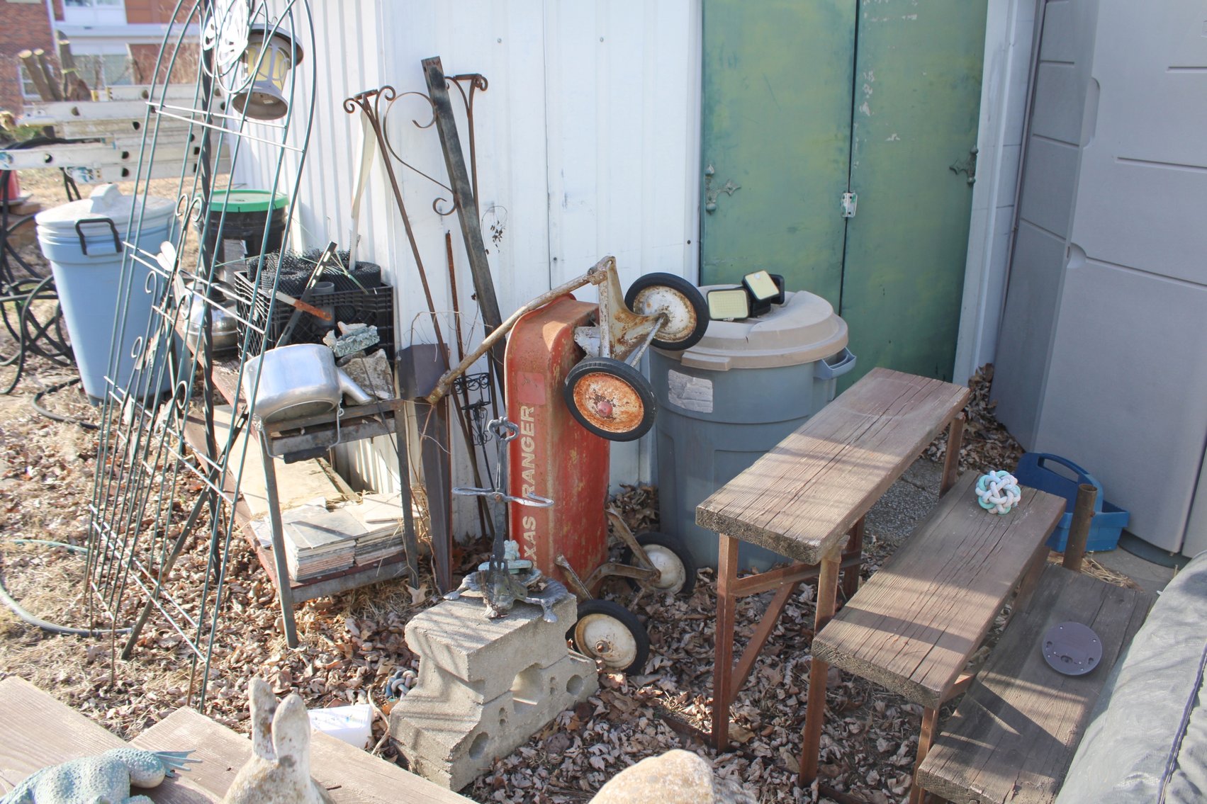 Image for EMERGENCY VINTAGE TIME CAPSULE ESTATE AUCTION