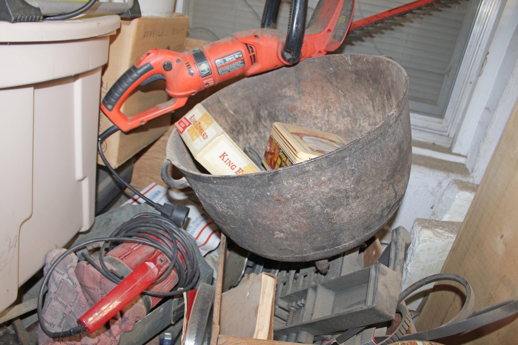 Image for EMERGENCY VINTAGE TIME CAPSULE ESTATE AUCTION