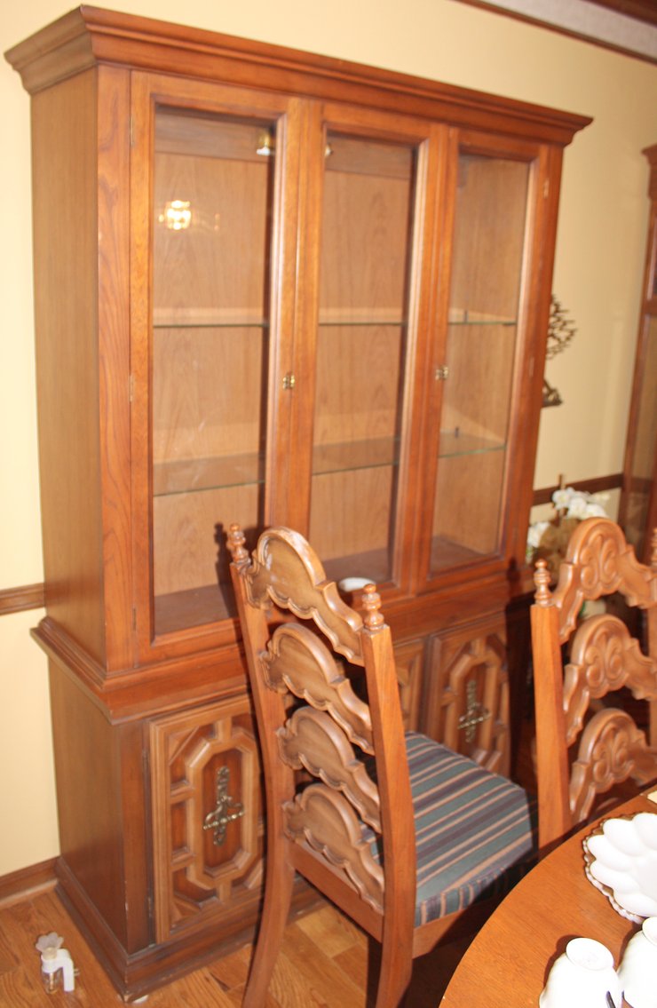 Image for UPSCALE MOVING AUCTION