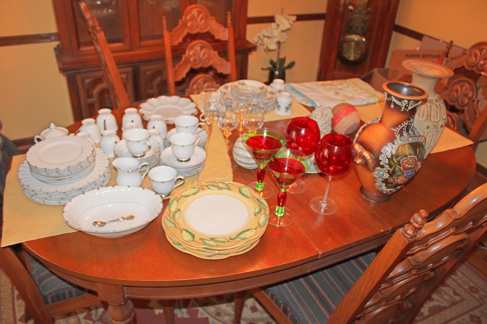 Image for UPSCALE MOVING AUCTION