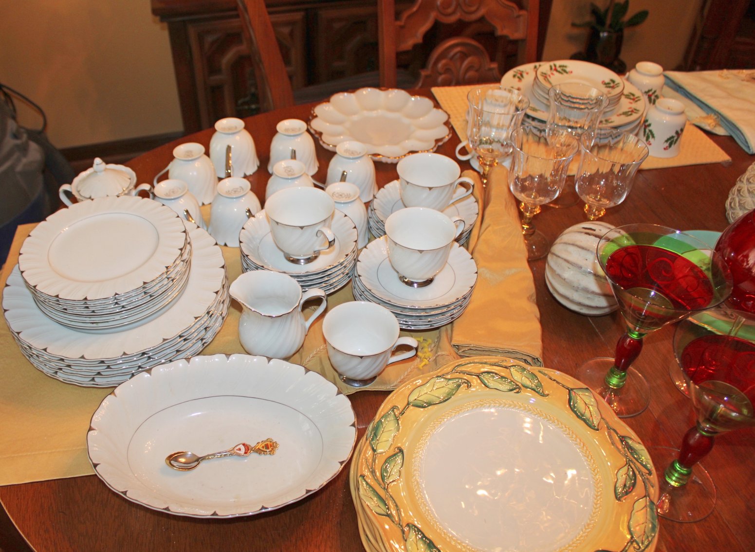 Image for UPSCALE MOVING AUCTION