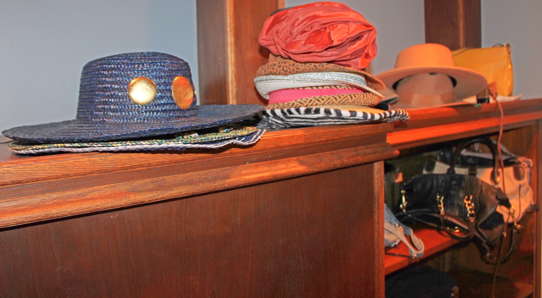 Image for UPSCALE MOVING AUCTION