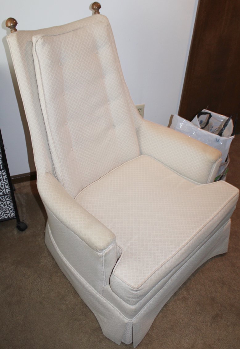 Image for UPSCALE MOVING AUCTION