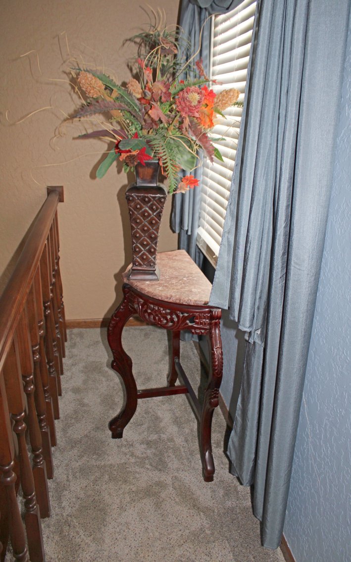 Image for UPSCALE MOVING AUCTION