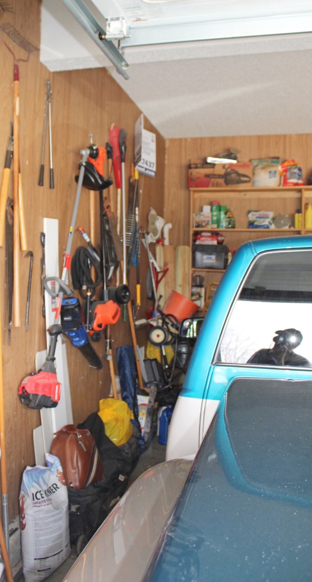 Image for UPSCALE MOVING AUCTION