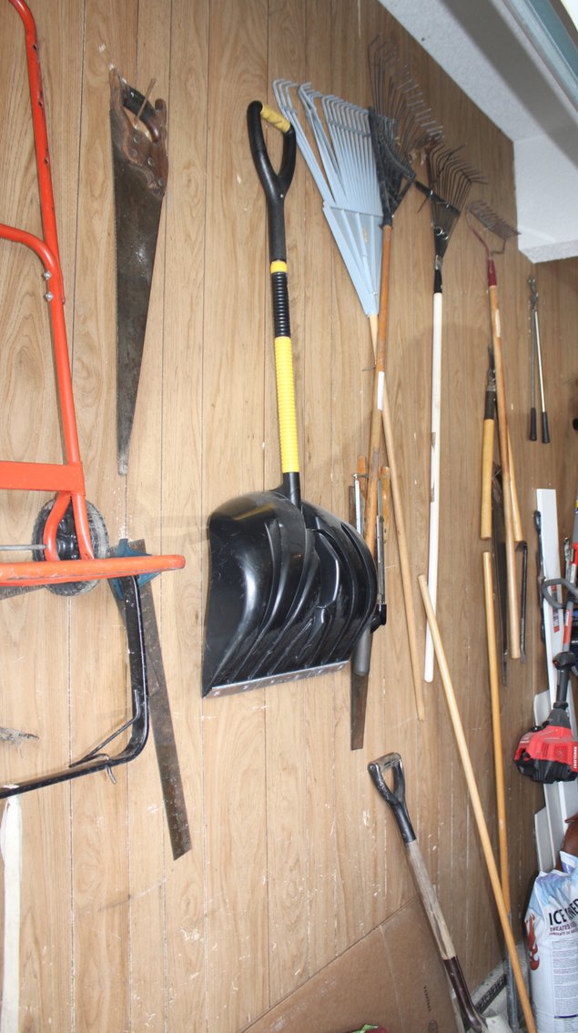 Image for UPSCALE MOVING AUCTION