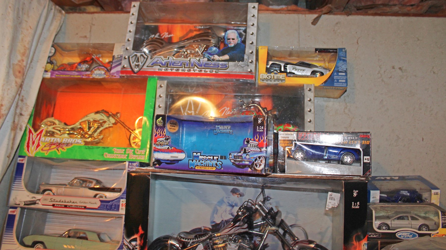 Image for PACKED VINTAGE TIME CAPSULE ESTATE AUCTION