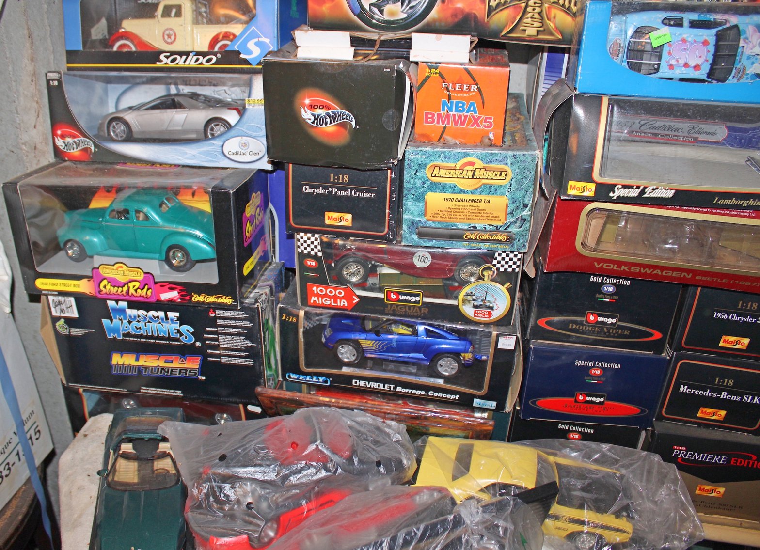 Image for PACKED VINTAGE TIME CAPSULE ESTATE AUCTION