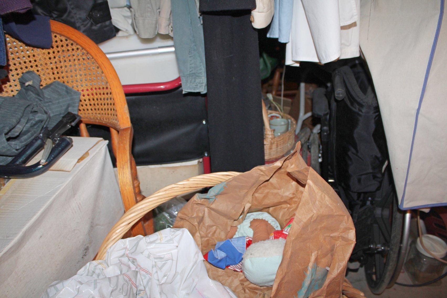 Image for PACKED VINTAGE TIME CAPSULE ESTATE AUCTION