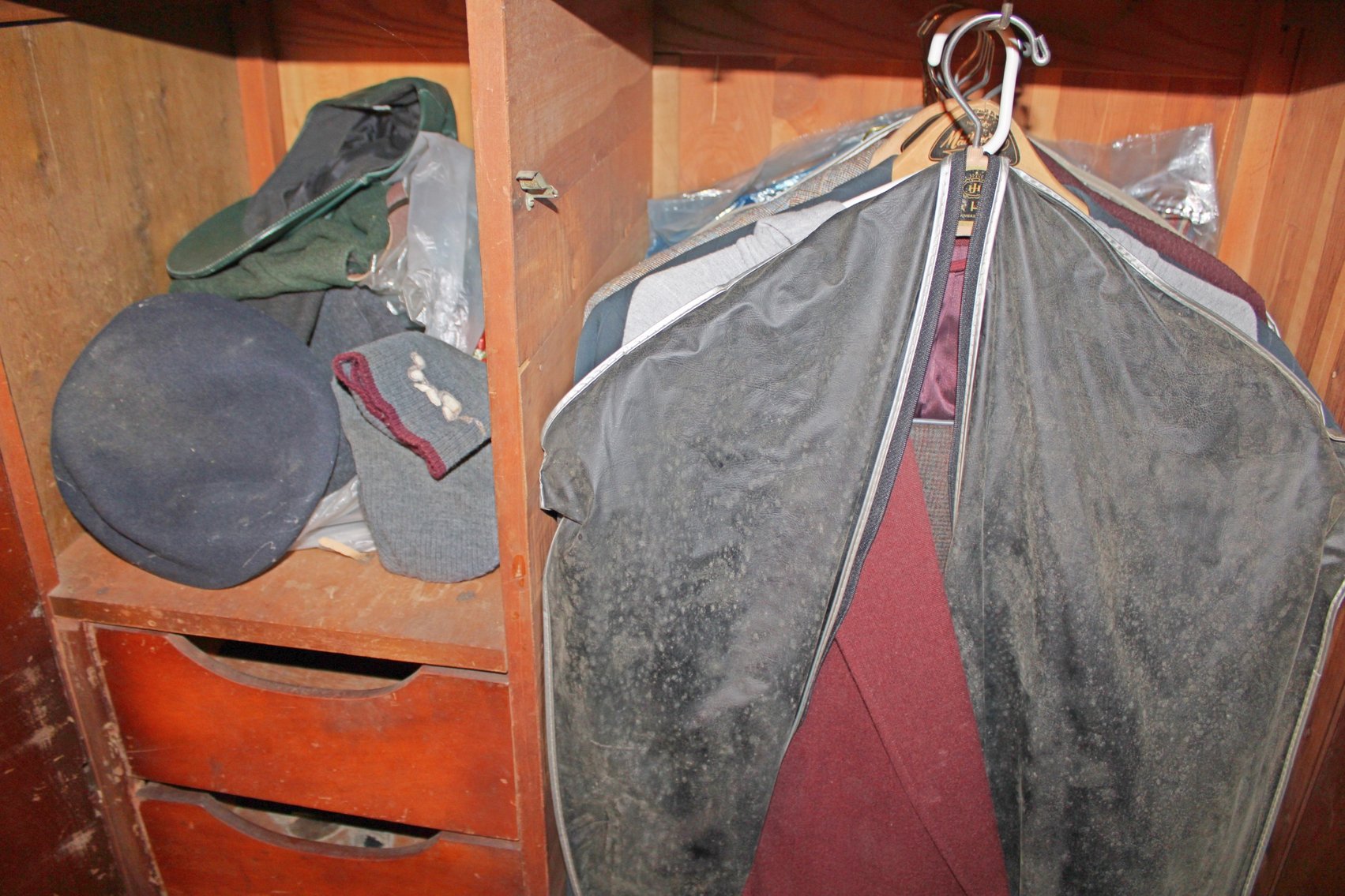 Image for PACKED VINTAGE TIME CAPSULE ESTATE AUCTION