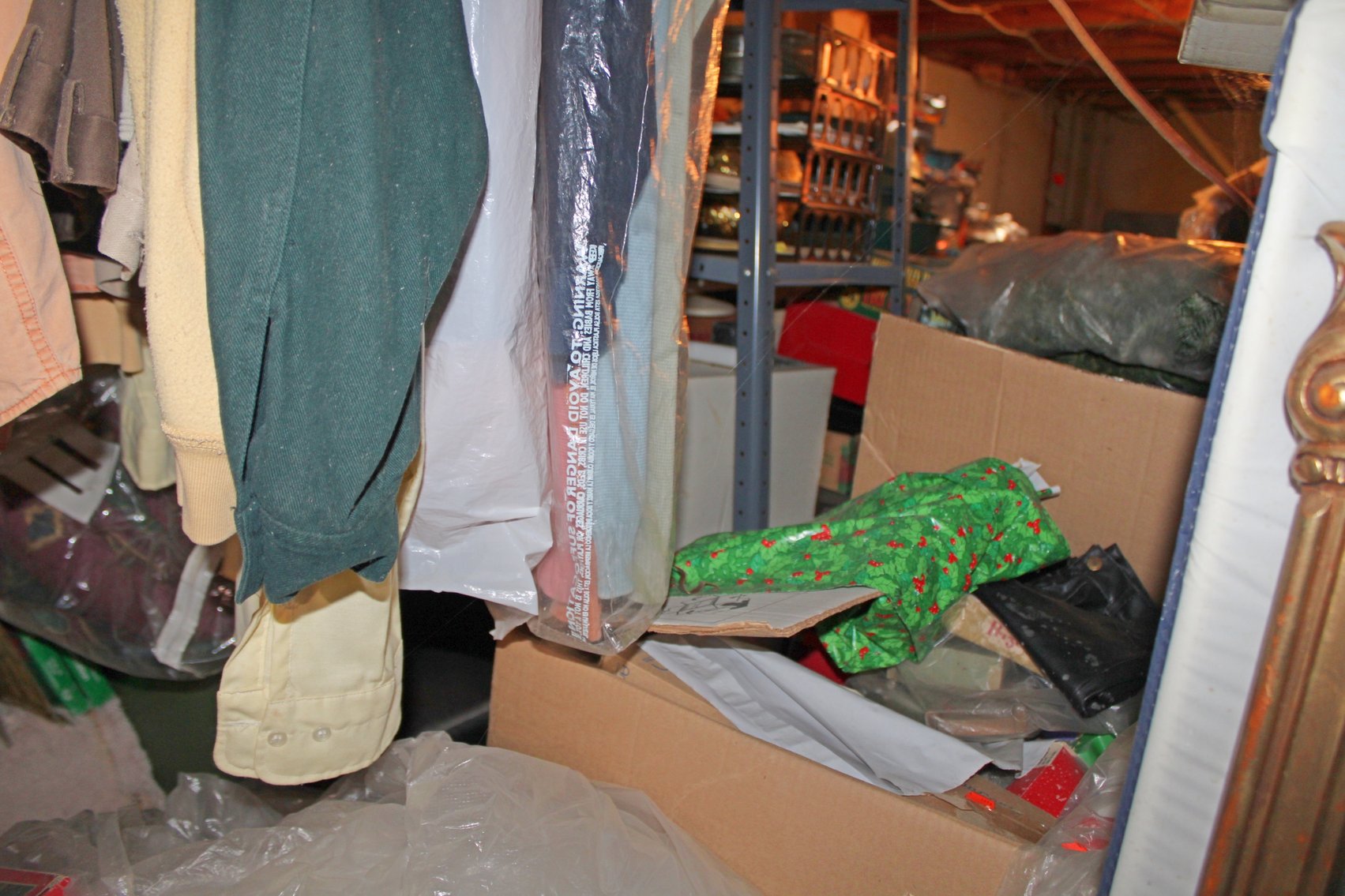 Image for PACKED VINTAGE TIME CAPSULE ESTATE AUCTION