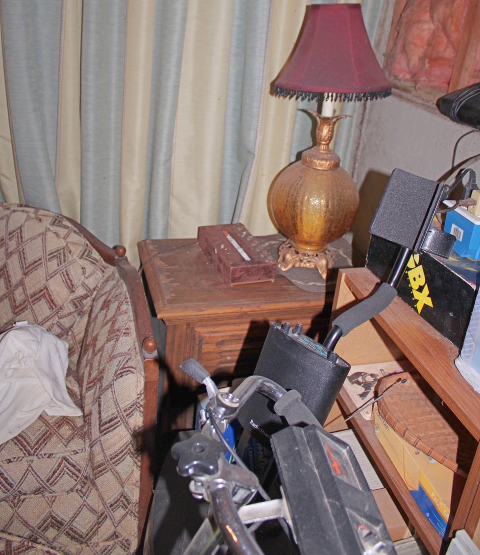 Image for PACKED VINTAGE TIME CAPSULE ESTATE AUCTION