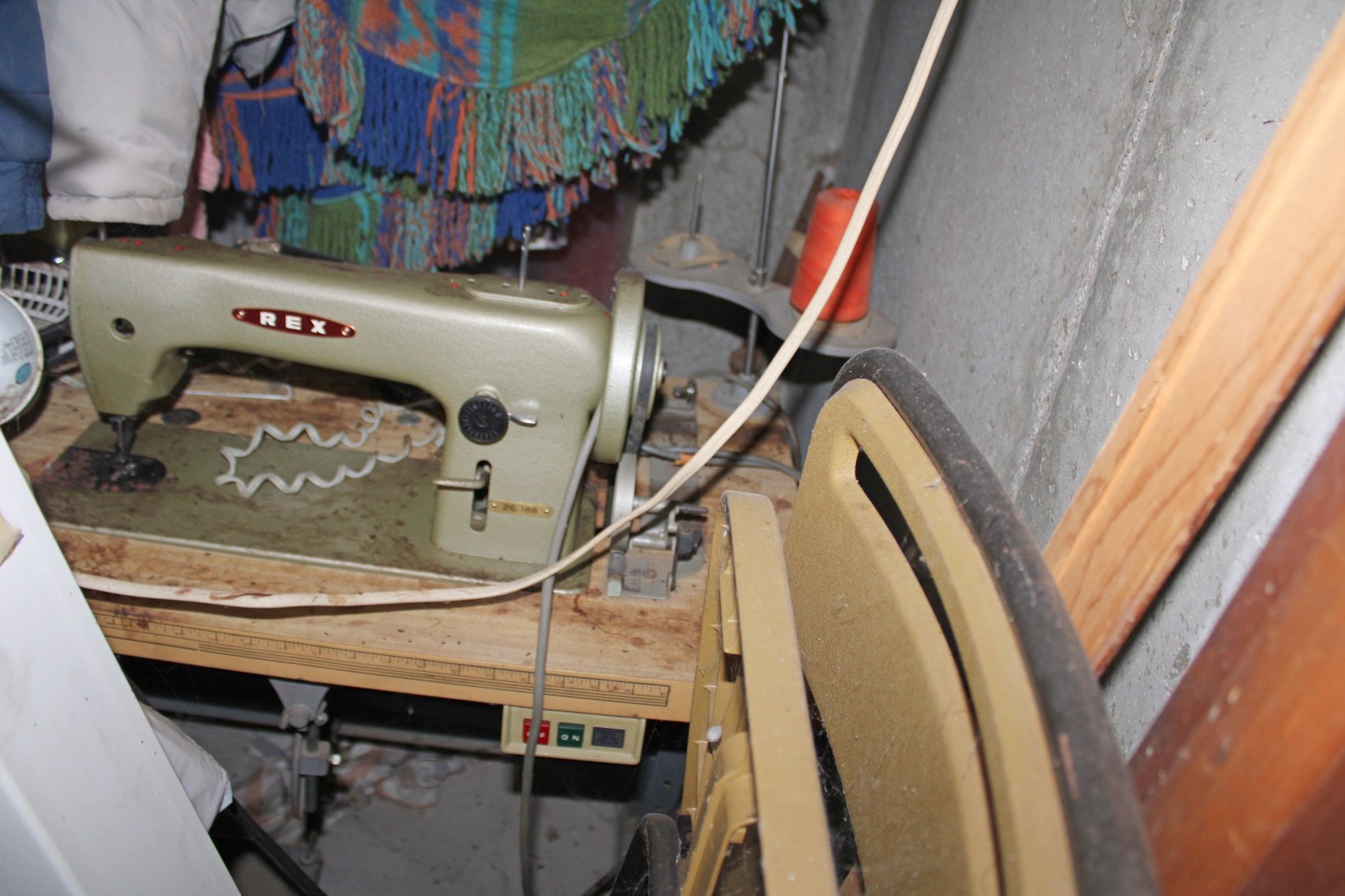 Image for PACKED VINTAGE TIME CAPSULE ESTATE AUCTION