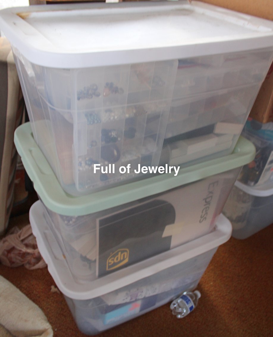 Image for PACKED VINTAGE TIME CAPSULE ESTATE AUCTION