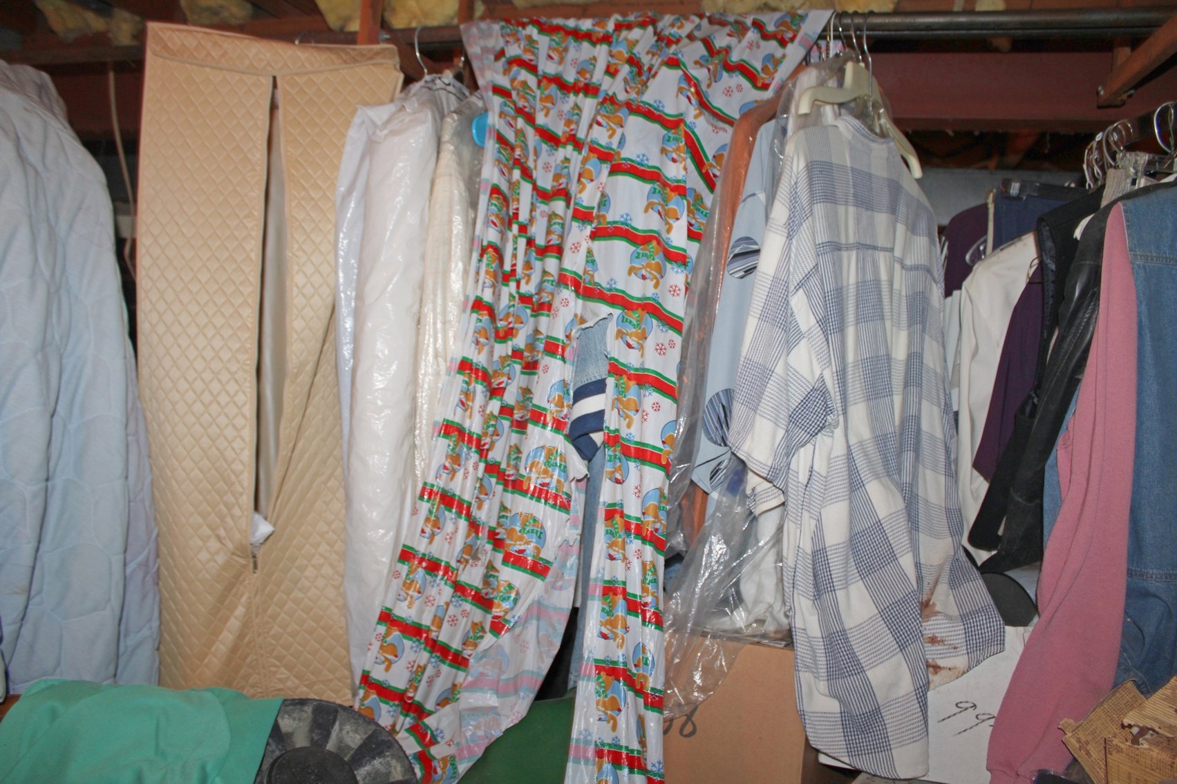 Image for PACKED VINTAGE TIME CAPSULE ESTATE AUCTION