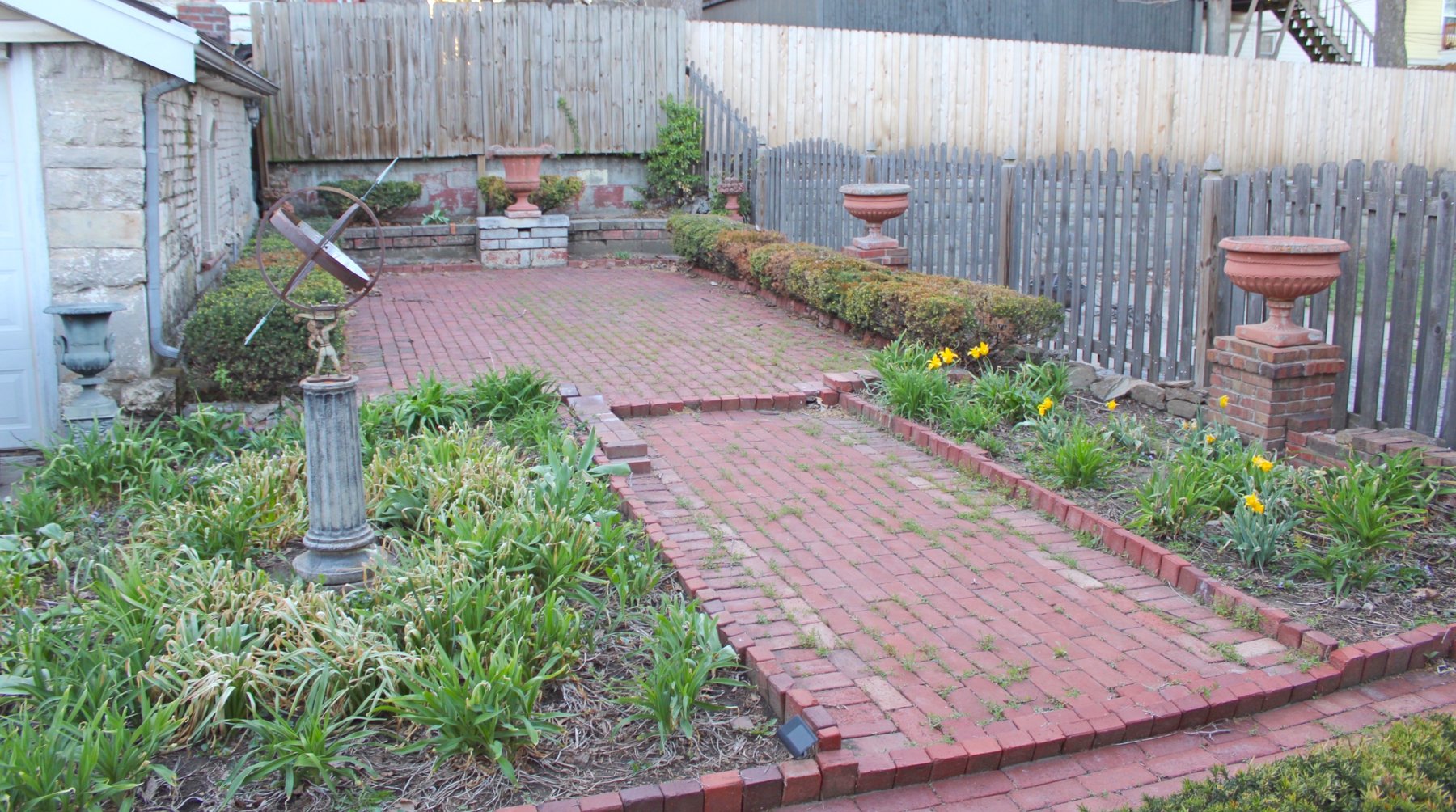 Image for REAL ESTATE & PERSONAL PROPERTY AUCTION