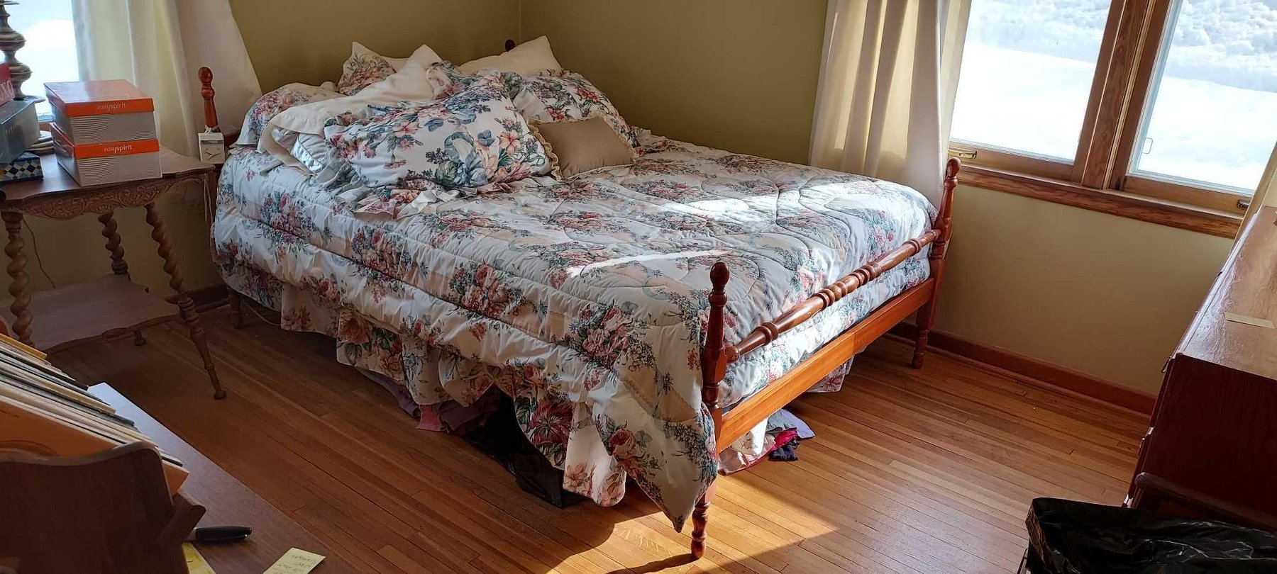 Image for DARLENE ROSS ONLINE ONLY AUCTION