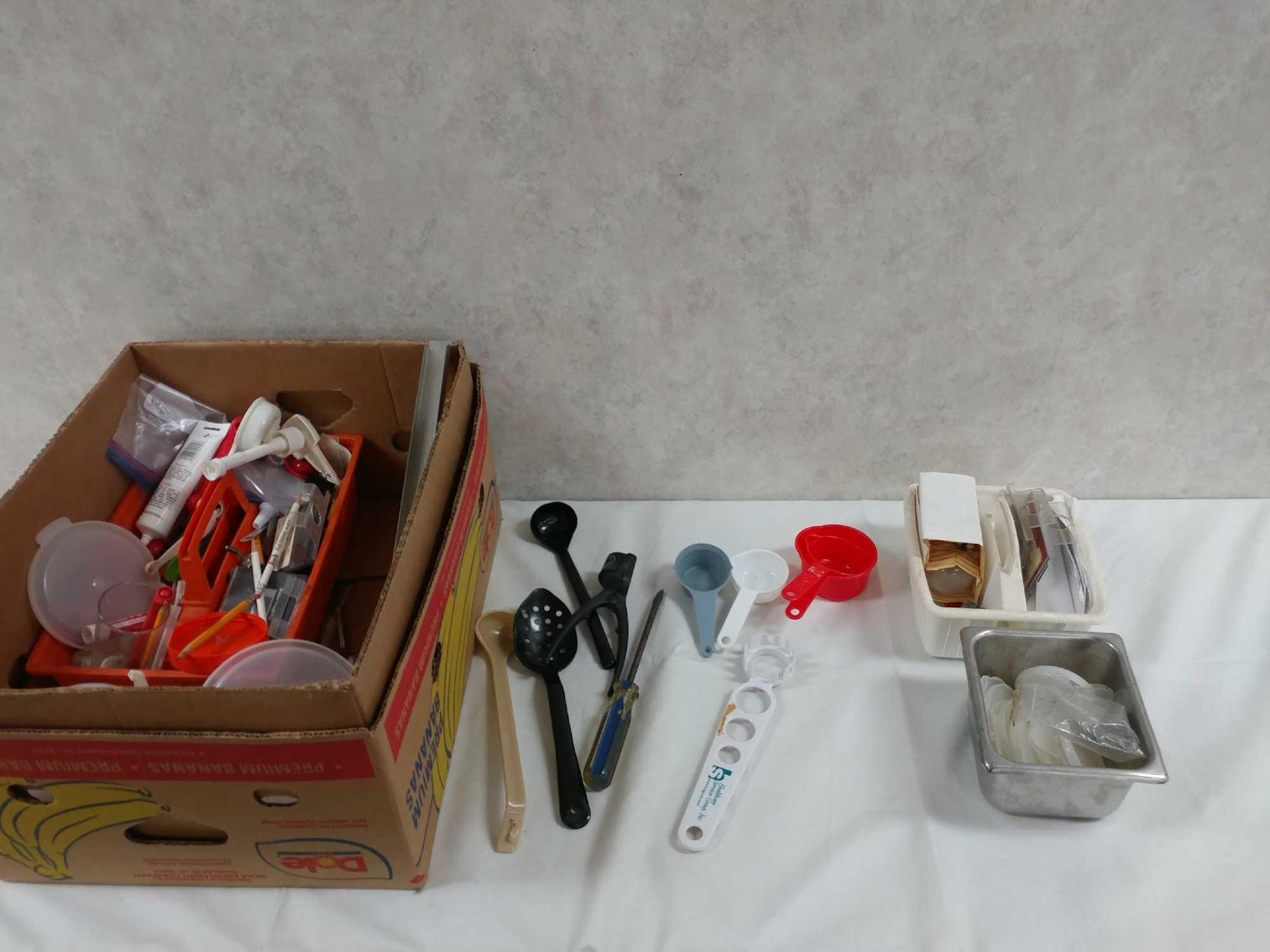 Image for KANDI ENTERTAINMENT CENTER ONLINE ONLY AUCTION