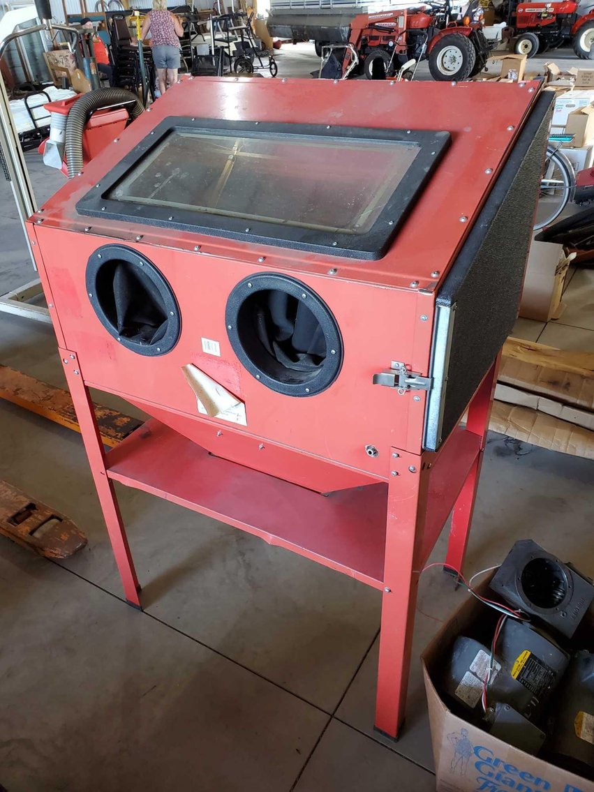 Image for TOM & RITA GORRES ONLINE ONLY AUCTION