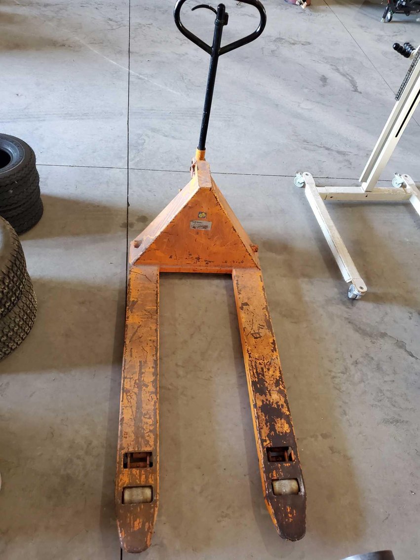 Image for TOM & RITA GORRES ONLINE ONLY AUCTION