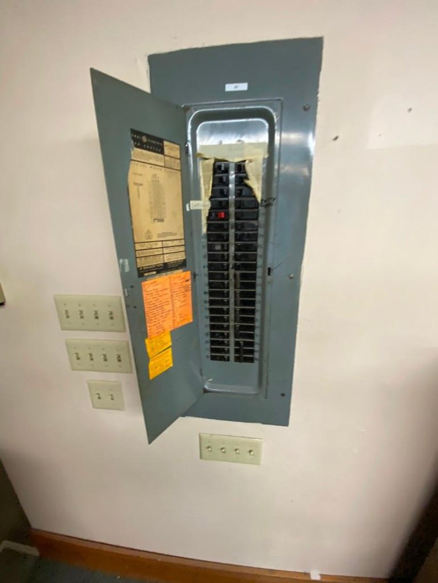 Image for BENSON BOWLER REAL ESTATE ONLINE ONLY AUCTION