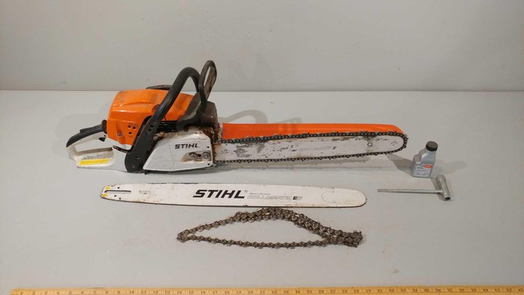 Image for FARMER DEALER AUGUST ONLINE ONLY CONSIGNMENT & JAMES & LINDA SCHLIEMAN PARTIAL FARM RETIRMENT