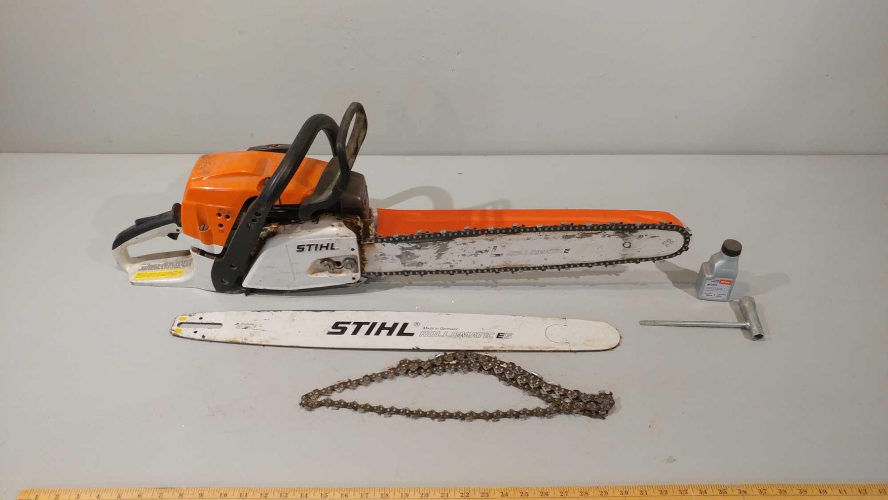 Image for FARMER DEALER AUGUST ONLINE ONLY CONSIGNMENT & JAMES & LINDA SCHLIEMAN PARTIAL FARM RETIRMENT