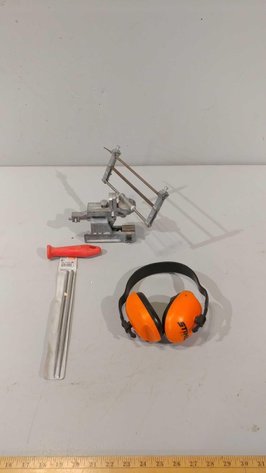 Image for FARMER DEALER AUGUST ONLINE ONLY CONSIGNMENT & JAMES & LINDA SCHLIEMAN PARTIAL FARM RETIRMENT