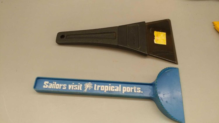 Image for (I-312) ASSORTMENT OF ICE AND PAINT SCRAPERS