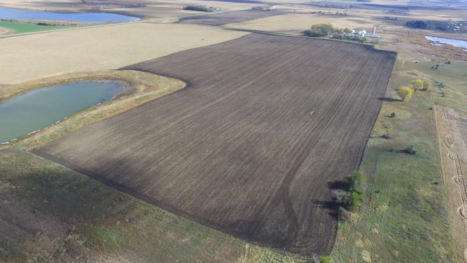 Image for DENNIS & BERTHA VOSS ESTATE ONLINE ONLY LAND AUCTION