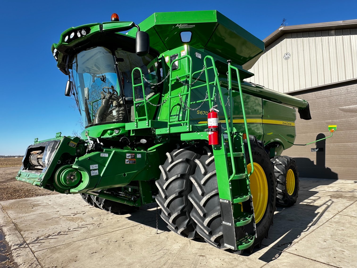 Image for Allen & Janet Saunders Farm Retirement Auction