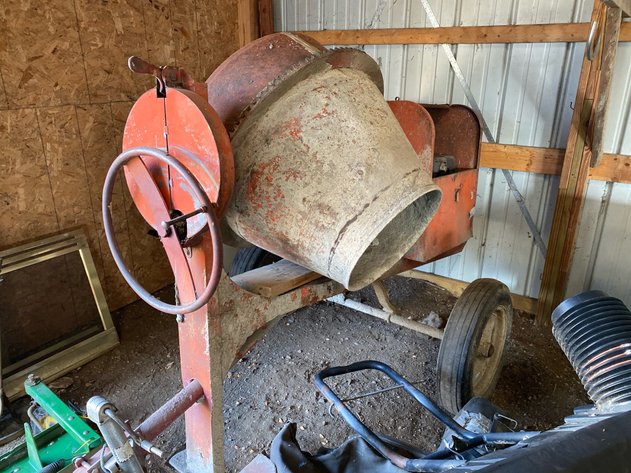 Image for Lowell & Marlyn Perry Online Only Moving Auction