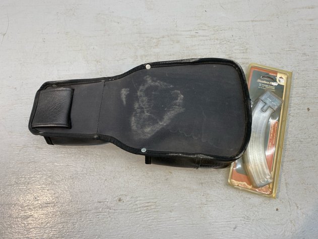 Image for .22 MAGAZINE AND POUCH