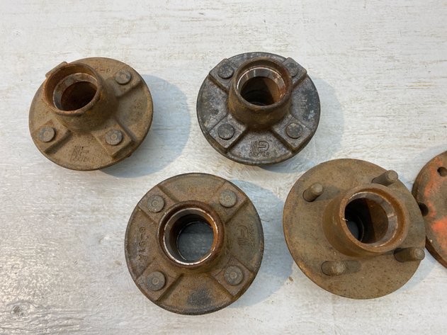 Image for SMALL 4-BOLT HUBS