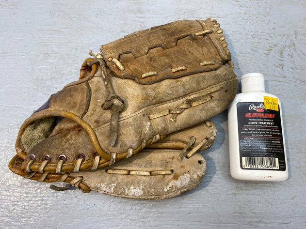 Image for BASEBALL GLOVE AND REPAIR LOTION