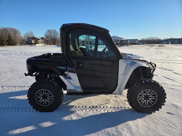 Image for 2024 YAMAHA LIMITED EDITION R-MAX 2 WOLVERINE 1000