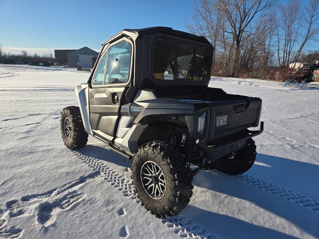 Image for 2024 YAMAHA LIMITED EDITION R-MAX 2 WOLVERINE 1000