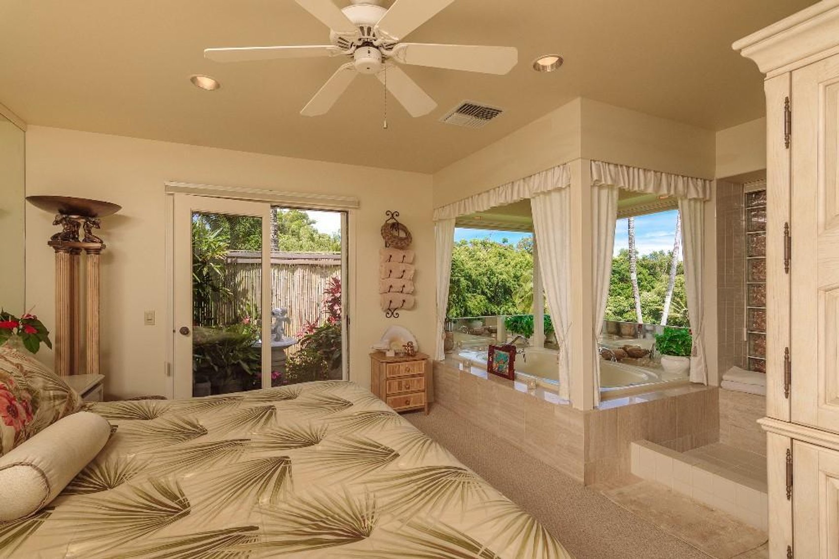 Image for Luxury Real Estate Auction - Wailua Homesteads